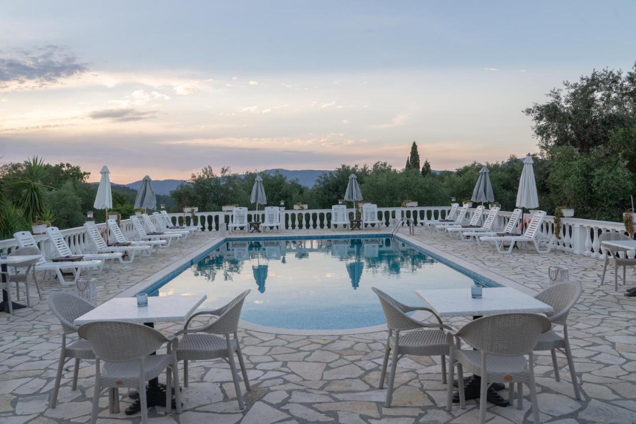 Myrto Aparthotel 3*