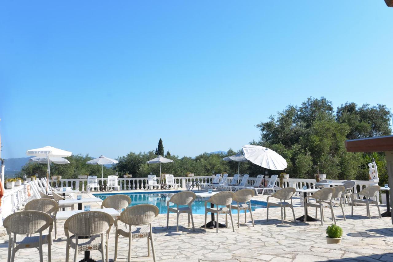 Myrto Aparthotel 3*