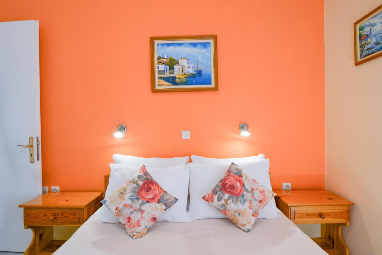 Aparthotel Myrto 3*