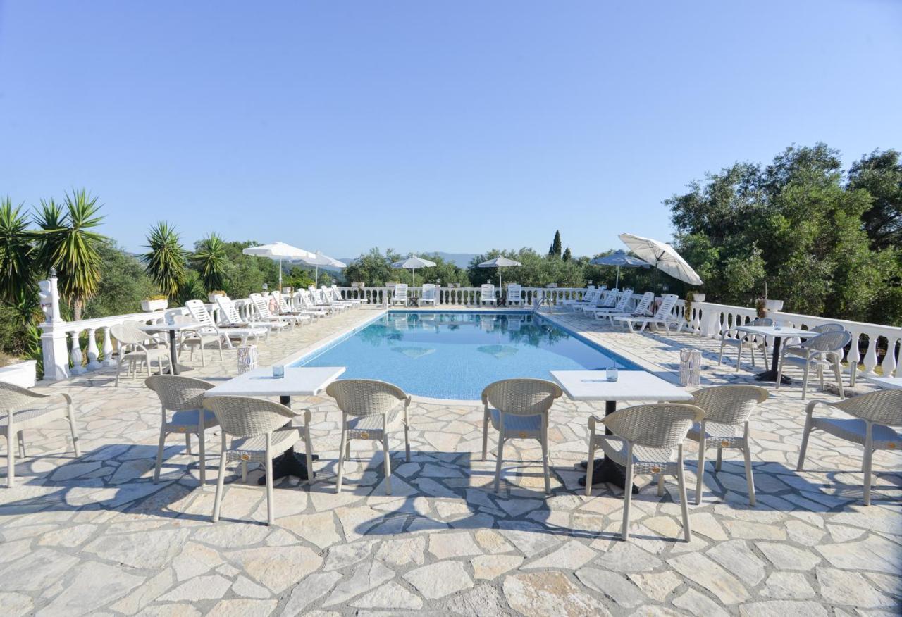 Aparthotel Myrto