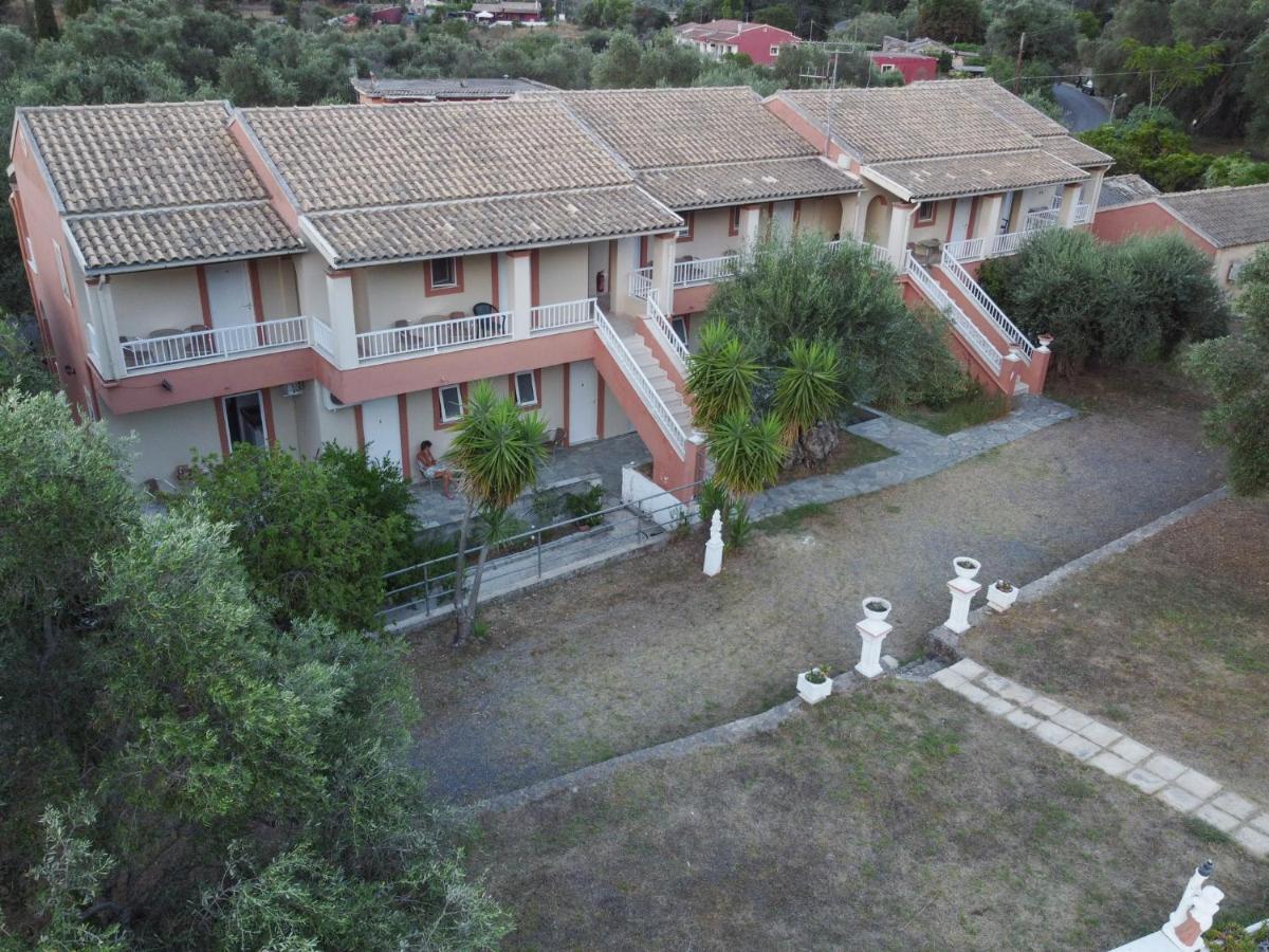 Aparthotel Myrto