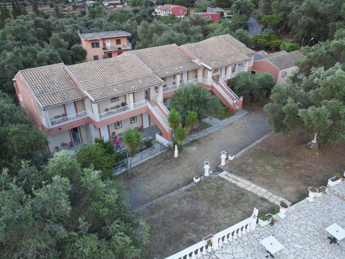 Aparthotel Myrto 3*