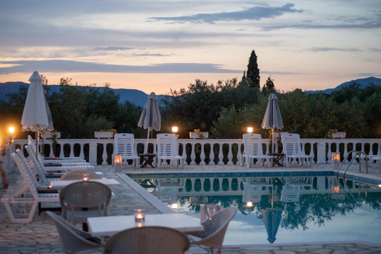 Aparthotel Myrto